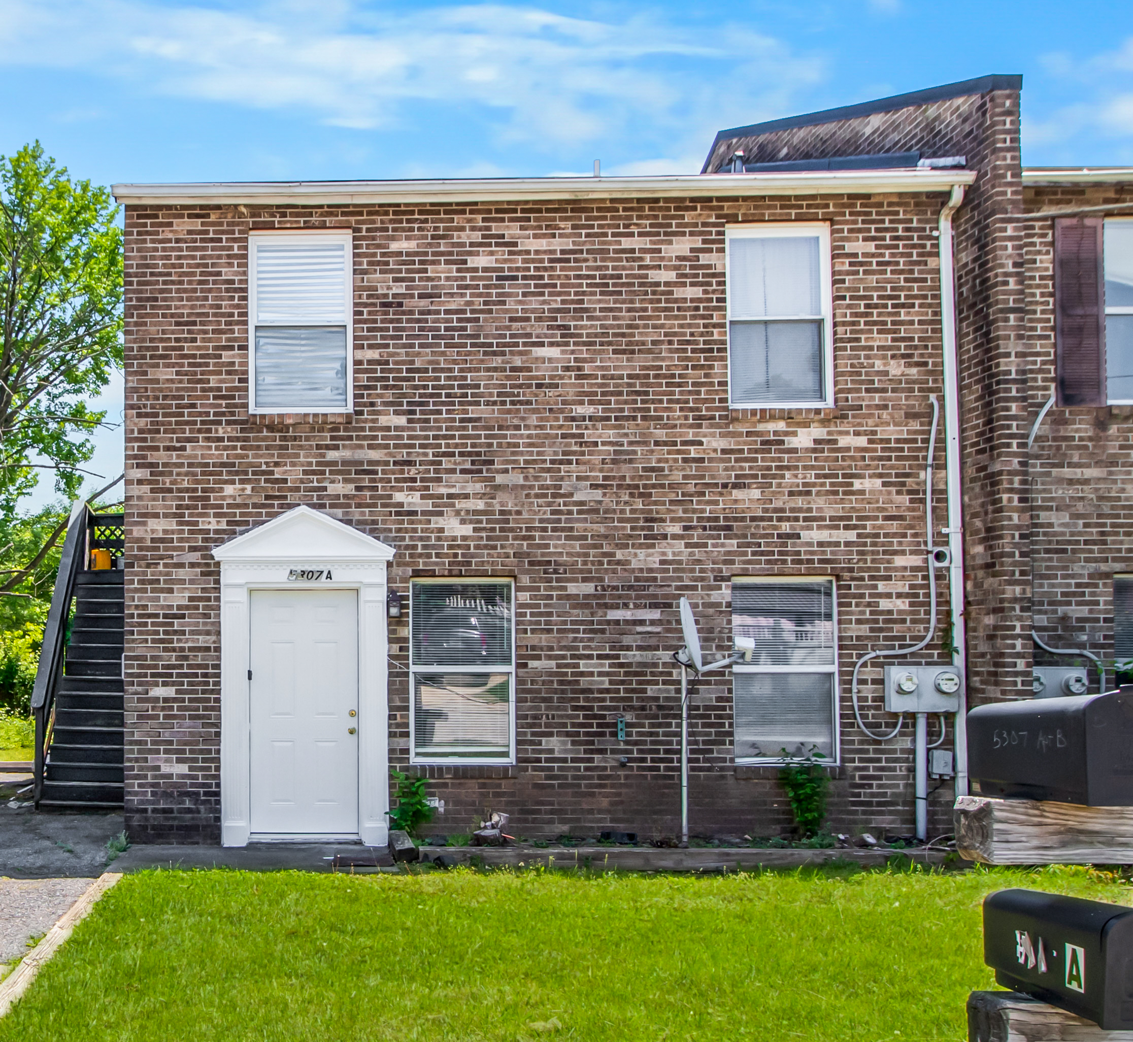 5307 Valiquet Avenue - A